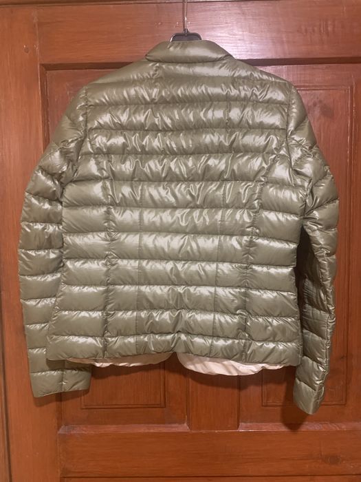 Курточка пухова легка