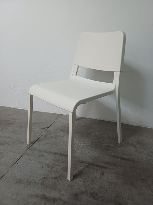 Cadeira Branca IKEA