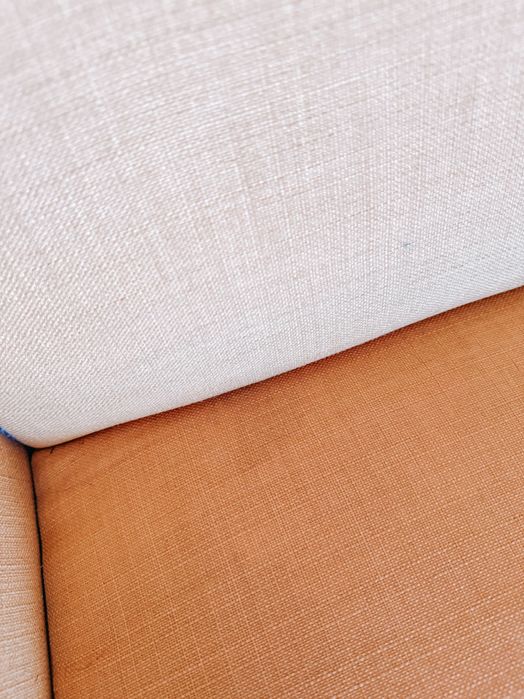 Fotel Ikea musztardowy uszak