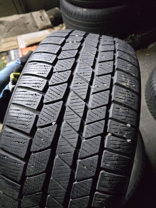 255/45R19 Continental Contiwintercontact ts810s