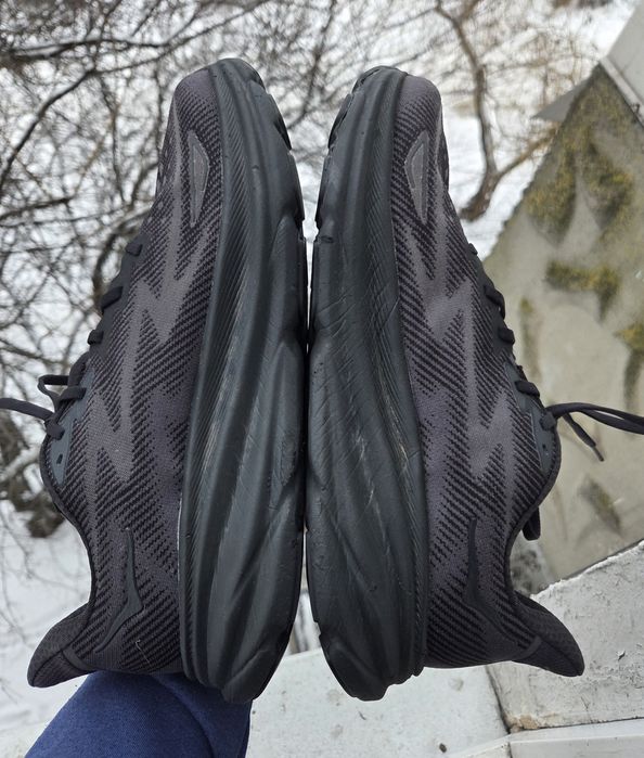 46р Hoka Clifton 9 чоловічі кросівки
