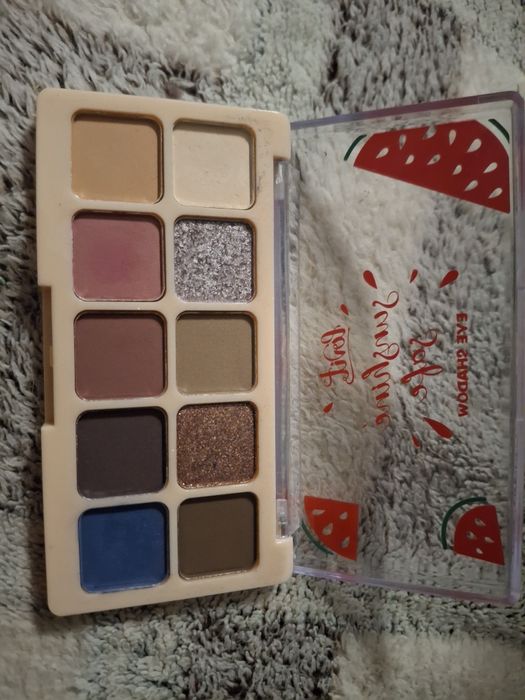 косметика палетки