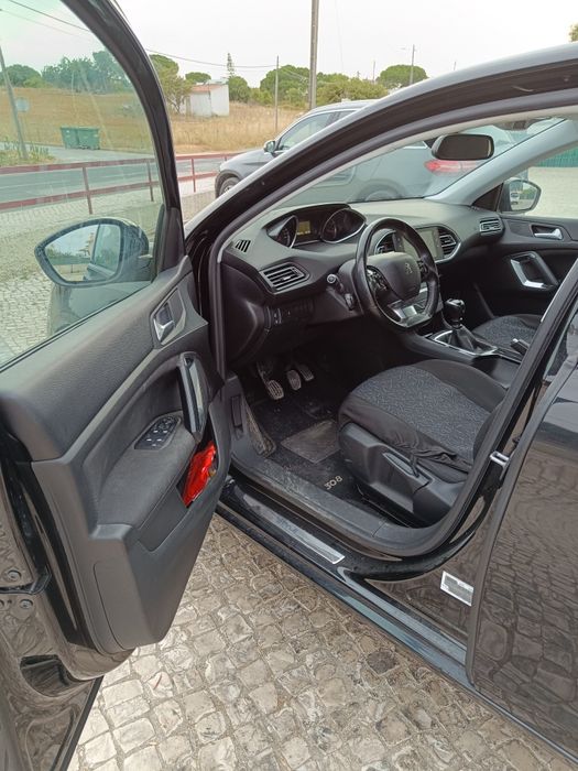 Peugeot 308 — fotografia 6