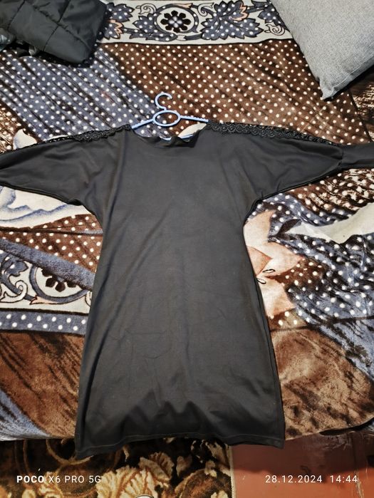 Трикотажна сукня