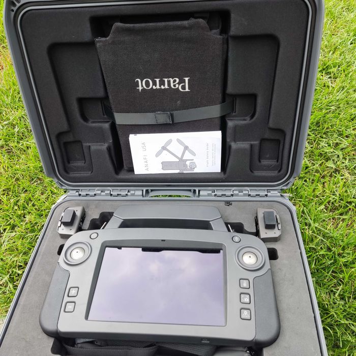 Dron termowizyjny Parrot Anafi USA GOV