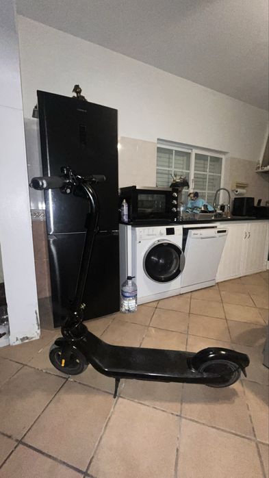 (NEGOCIÁVEL)Segway Ninebot E2 Pro Preta | Excelente Estado | Carregador + Caixa