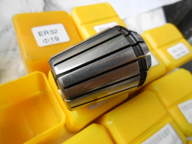 Патрон цанговий КМ2 КМ3 КМ4 ER16 ER32 +цанги 1-20мм (цанги 3-20 0,008)