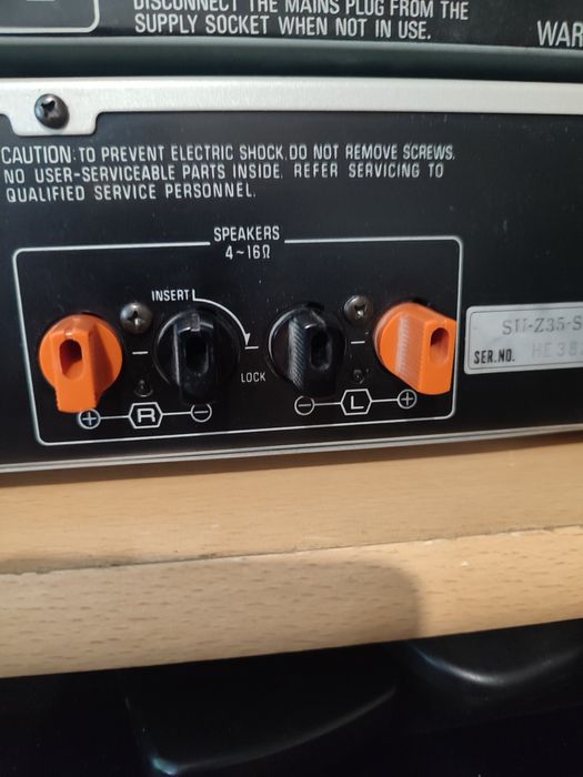 Стойка technics с колонками.