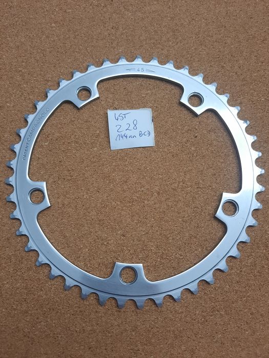 SUPER STAN zębatka CAMPAGNOLO  45t 144 mm BCD 0125z28