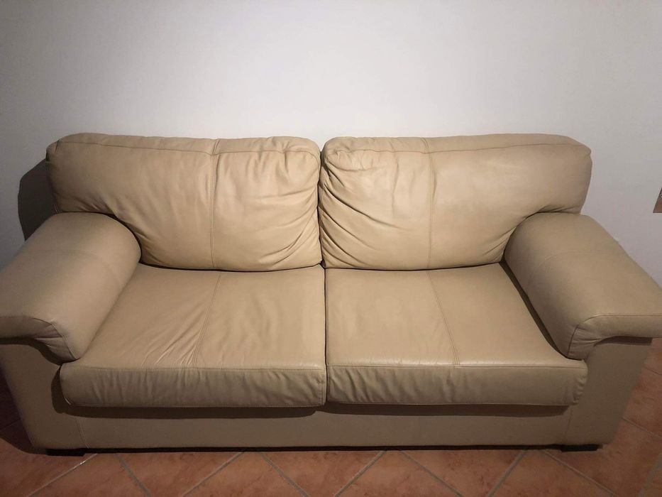 Conjunto de 2 sofás em pele genuína