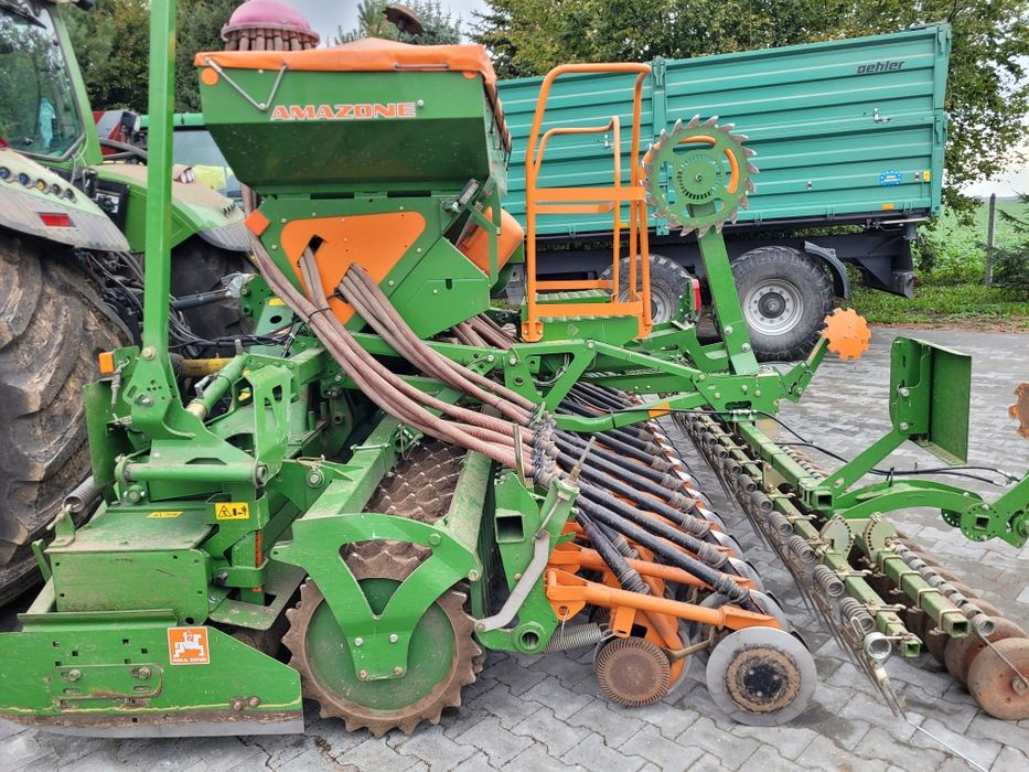 Siewnik Amazone Adp 403 Specjal brona aktywna Kg