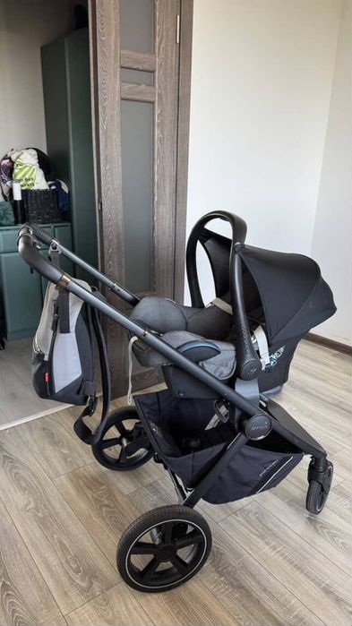 Каляска,люлька,автокрісло