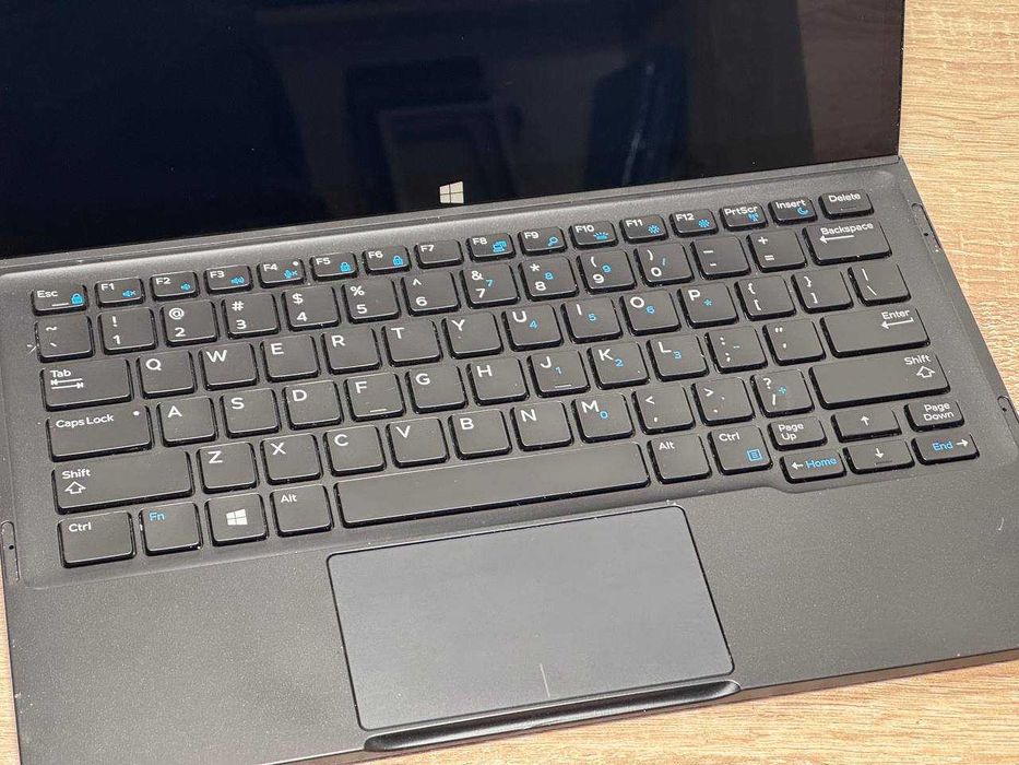 Dell Latitude 7275 12.5″ FHD / LTE / 8GB RAM / 150GB / СЕНСОР НЕ ПРАЦЮ