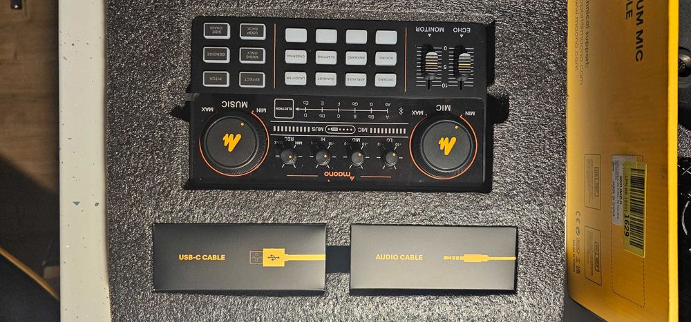 Maonocaster mikser karta dzwiękowa karaoke , bluetooth.