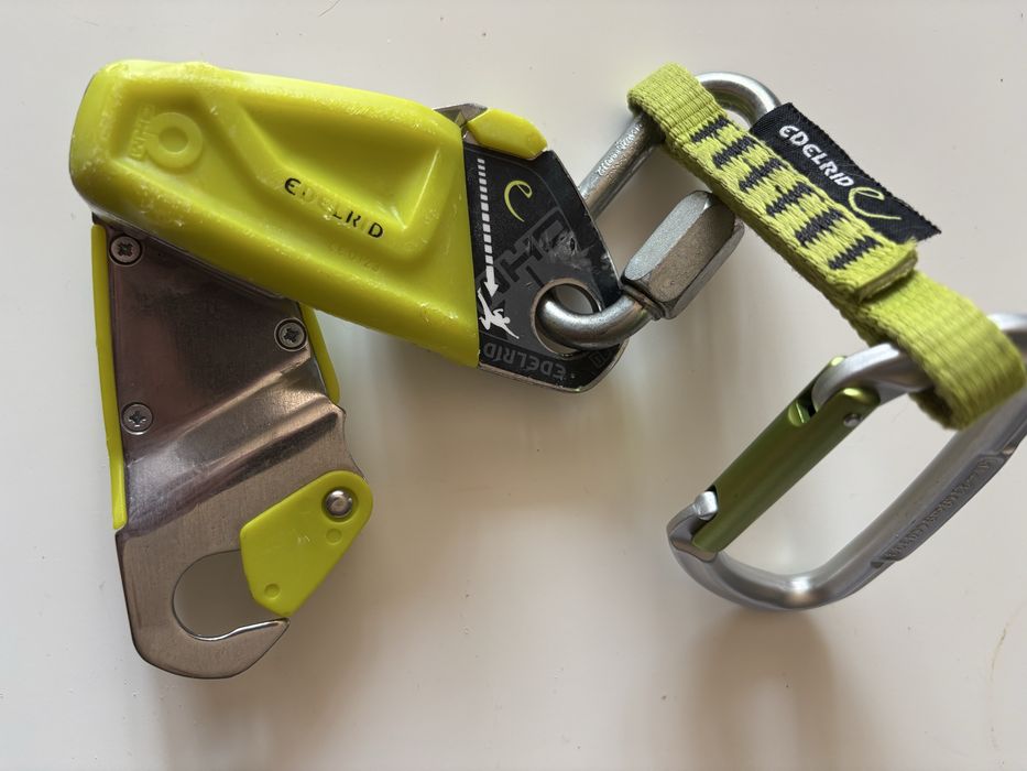 Przyrząd Edelrid OHM do asekuracji
