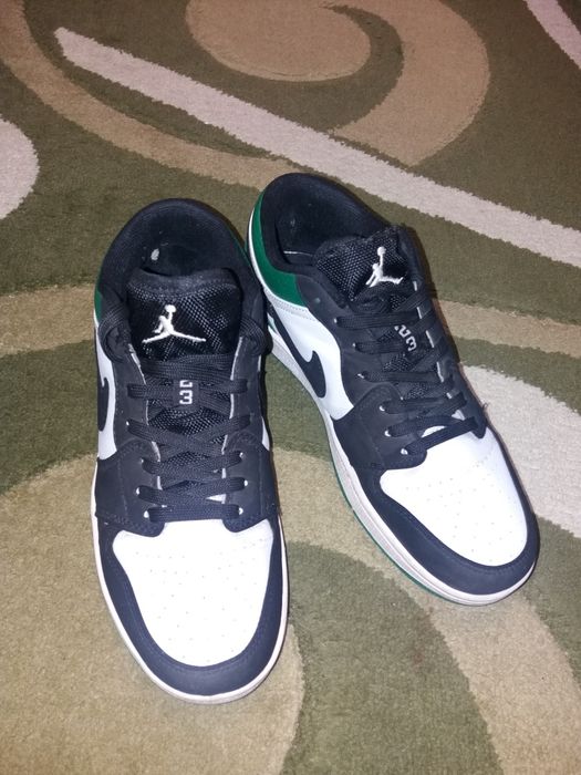 Кросівки-Джордан