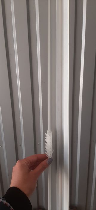 Продається карниз.