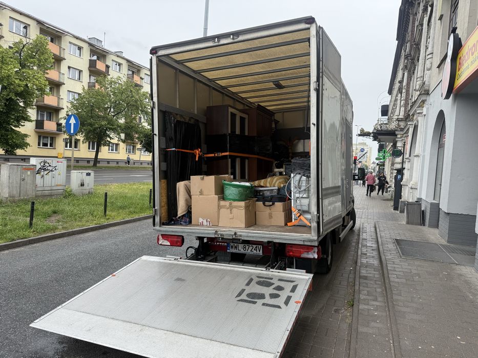 Przeprowadzki  Schodołazy Bagażówki Transport Auto z windą Bydgoszcz