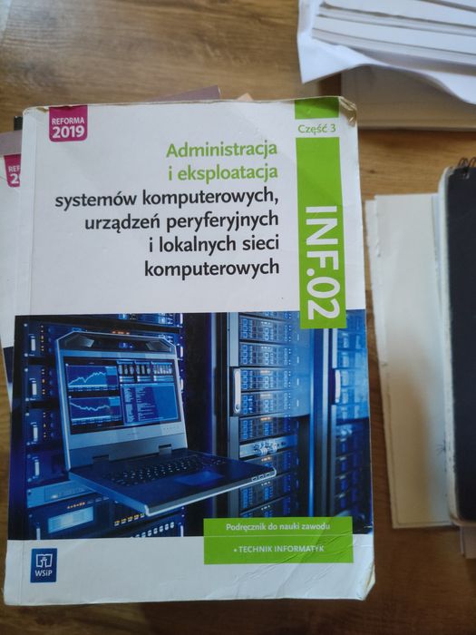 Administracja i eksploatacja systemów komputerowych podręcznik  cz.3