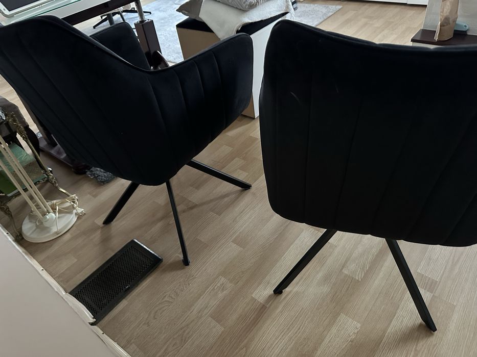 Fotele welurowe czarne jak nowe