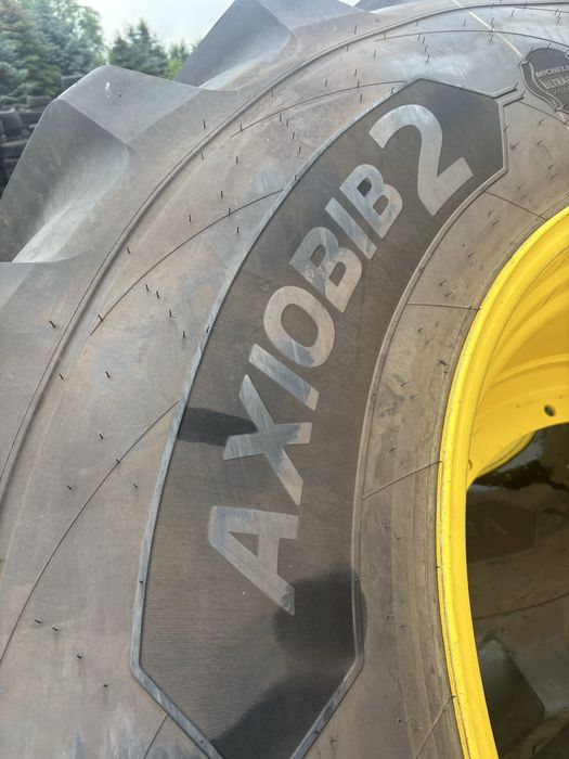 710/75R42 Michelin, felgi John Deere 2 sztuki