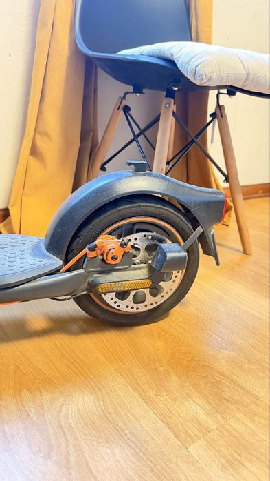 Trotinete Elétrica Segway Ninebot F40E