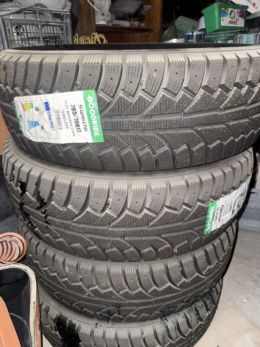 Резина нова 265/70R17