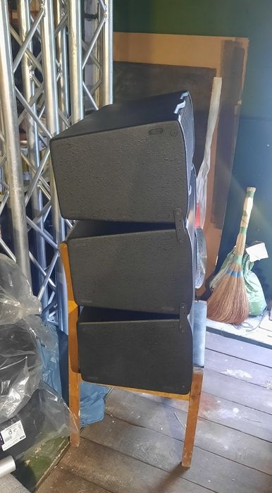 Потужна пасивна акустична система