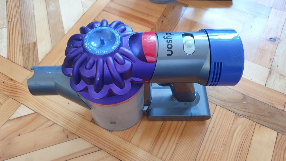 Пылесос Dyson V6, V7, V8, насадки, зарядное, фильтр v10
