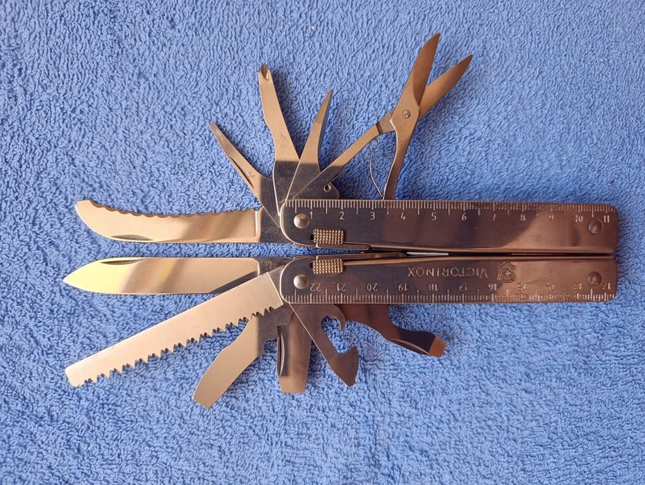 Victorinox Swiss Tool 1998