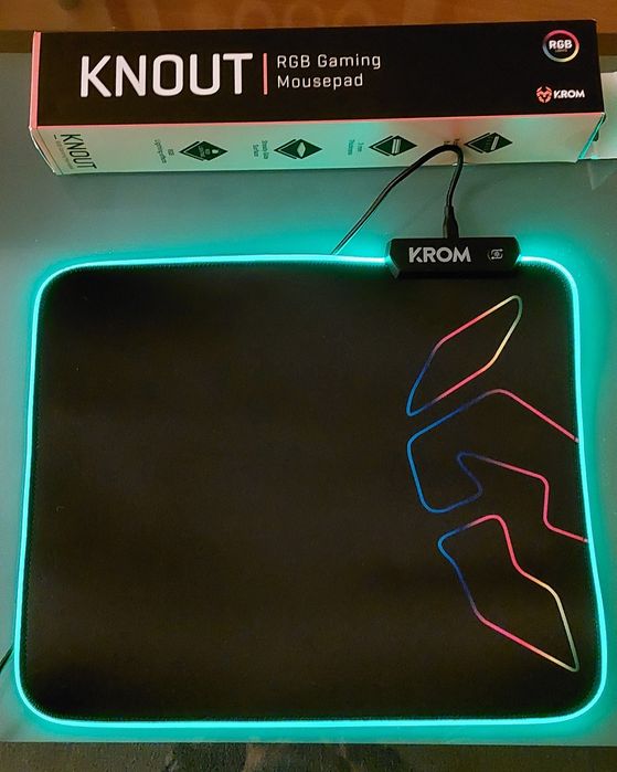 Tapete Novo de rato  luminoso KNOUT