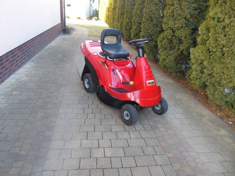 Traktorek kosiarka HONDA 1211  11KM bardzo zwrotny PO SERWISIE