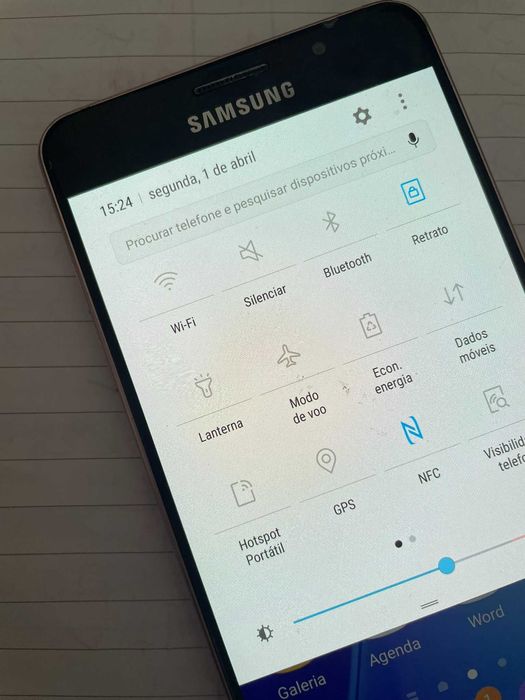 Telemovel Samsung A5  ROSA a funcionar desbloqueado rachado atras