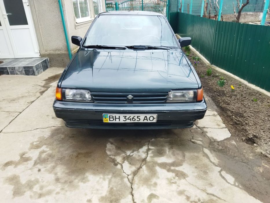 Машина Nissan Sunny