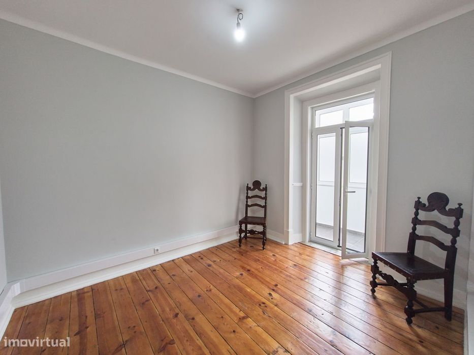 SÓ PARA ESCRITÓRIOS! T5 no Centro só para escritórios