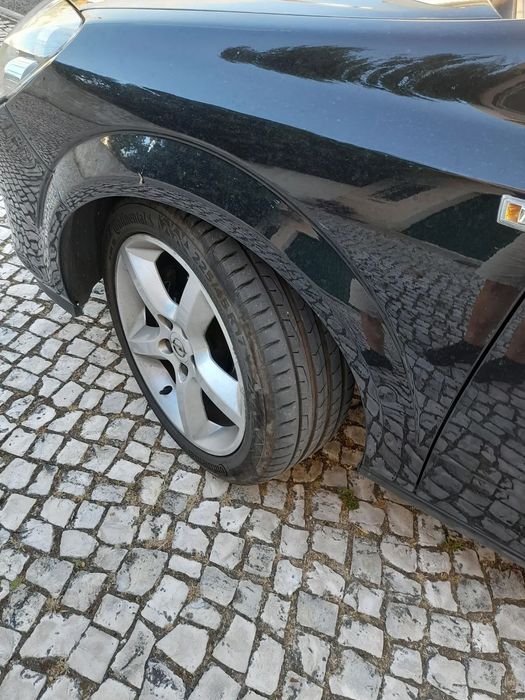 Opel Astra 1.9 CDTi Cosmo foto 2
