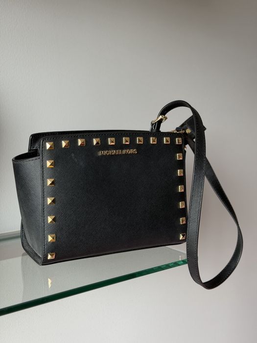 Michael Kors czarna torba selma medium czarna na pasku torebka MK kors