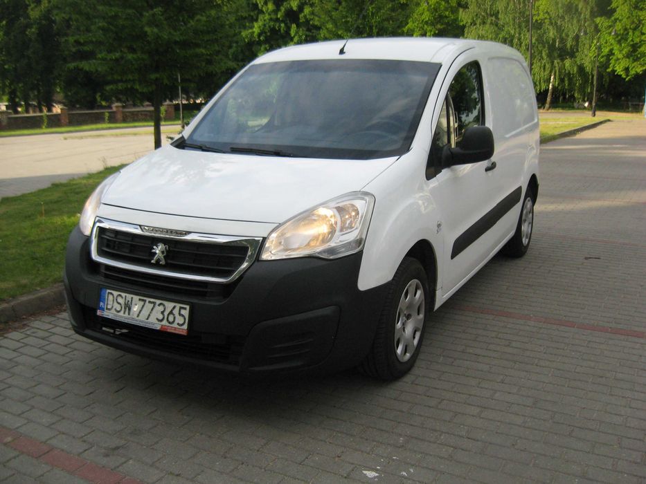 Peugeot Partner  2015 rok tanio okazja