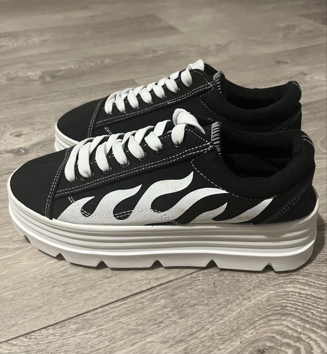 Текстильні кеди на високій підошві