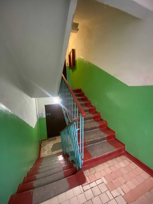 Продаж кімнати з виглядом на ХНУ. Лакомий шматочок на ринку VS