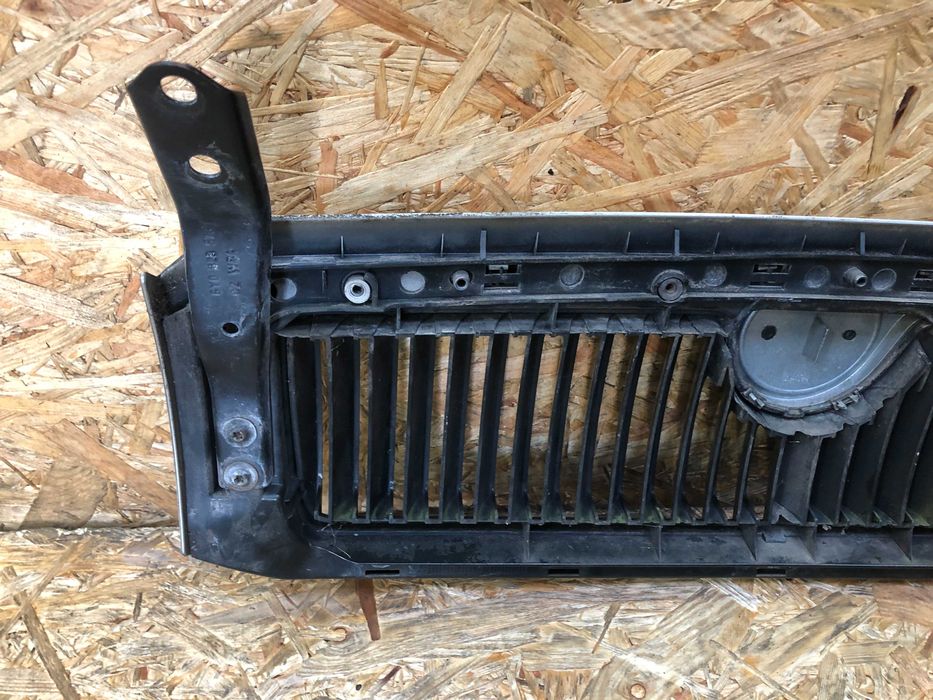 Grilll/atrapa/kratka zderzaka Skoda Fabia 1 lift