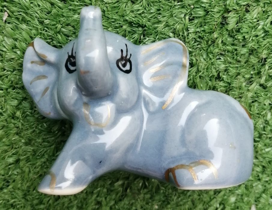 Porcelana figurka słoń