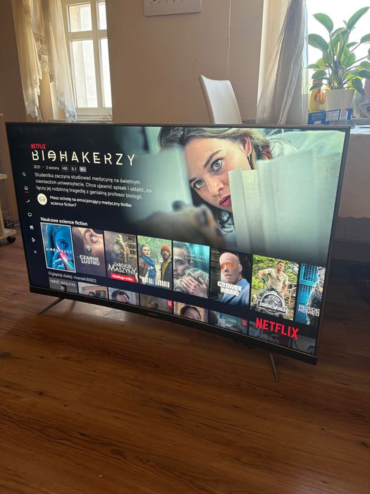 Telewizor thomson 55 cali 4K dvbt-2 ZAKRZYWIONY EKRAN smart tv NETFLIX YOUTUBE dvbt