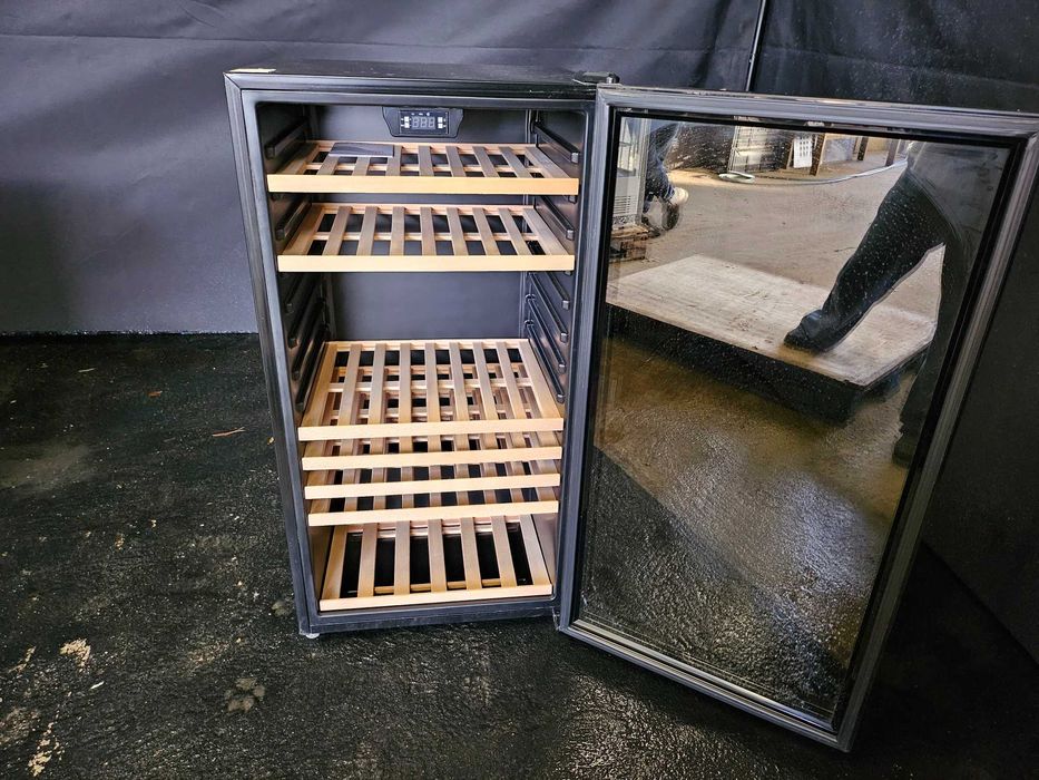 Garrafeira para 72 garrafas