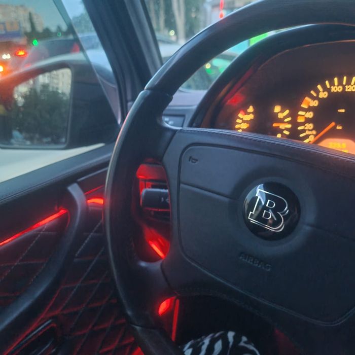 Продам Mercedes G 500.