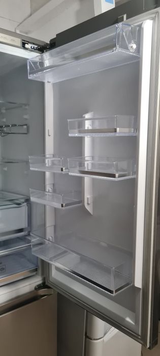 Półki balkonniki na drzwi lodówki Samsung