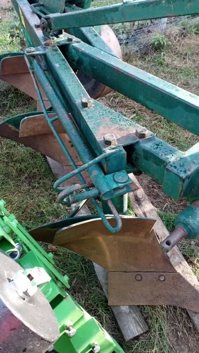 Сівалка 22,19,17,15 кінська і до трактора навісне обладнання