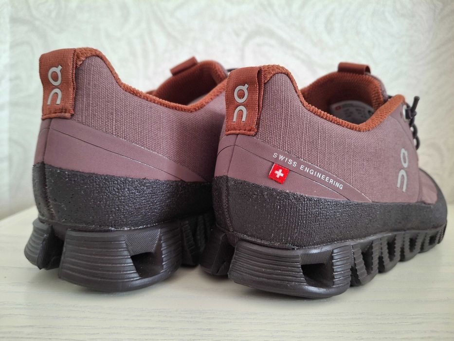 Кросівки On Cloud Dip Нові 37,5р.