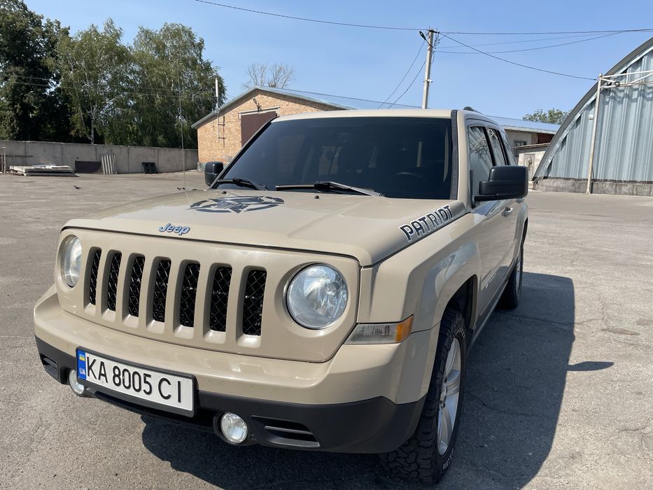 Продам своє авто jeep patriot