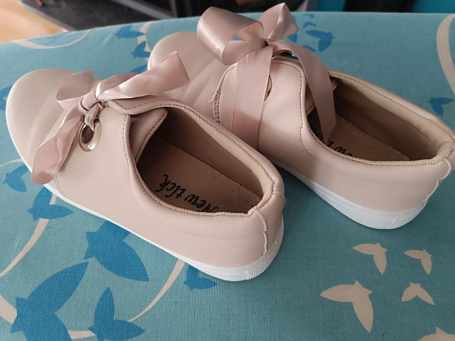 Sprzedam buty trampki